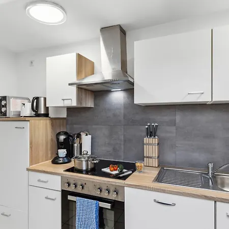 Zentrale, Grosse & Moderne In Apartament *