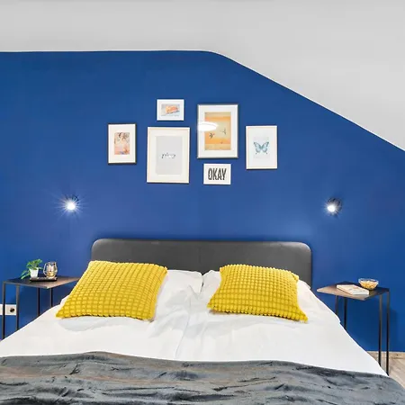 Zentrale, Grosse & Moderne In Appartement