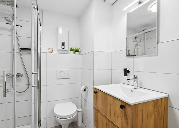 Zentrale, Grosse & Moderne In 아파트